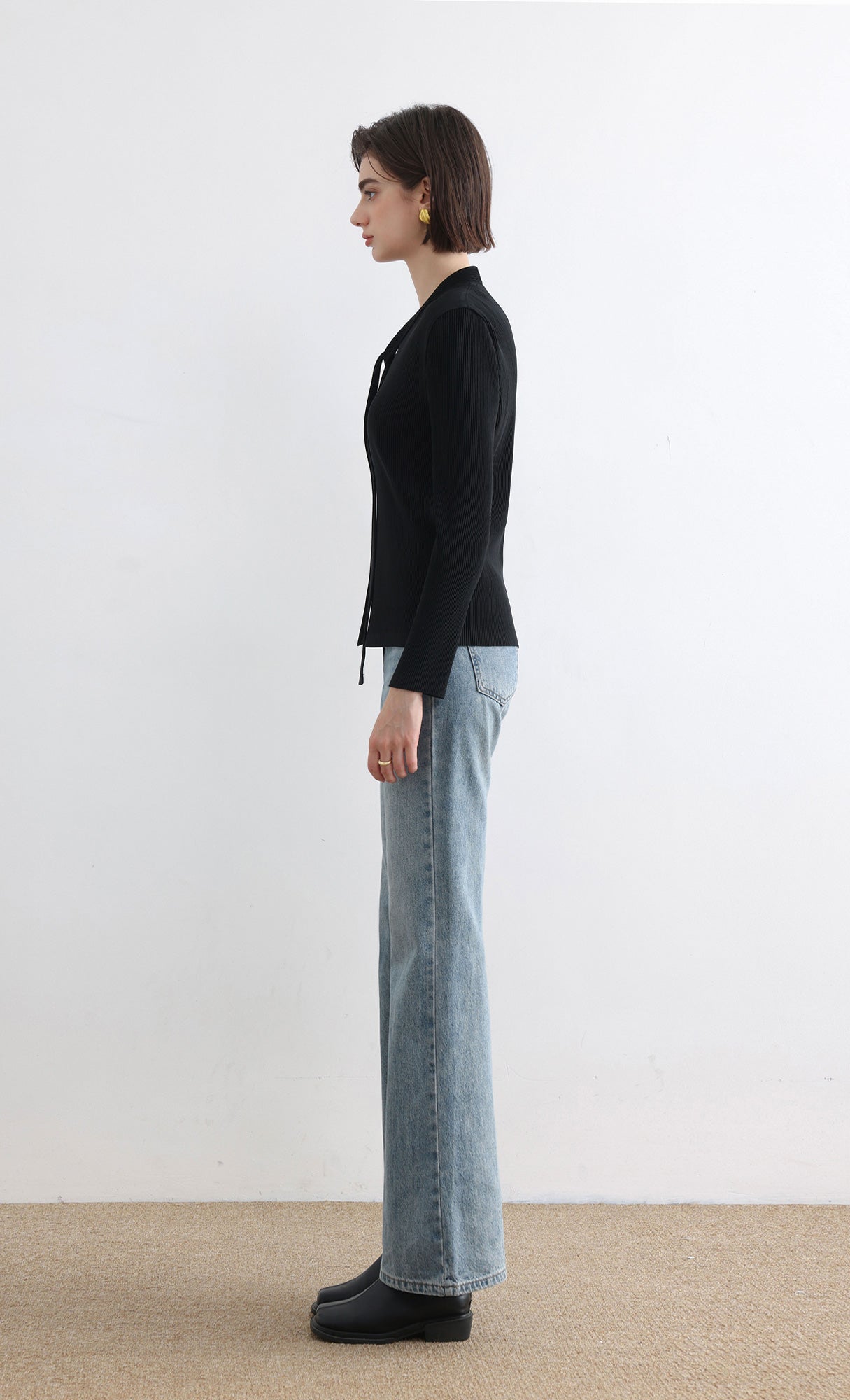 Ribbon Tie Pleated Top_Black