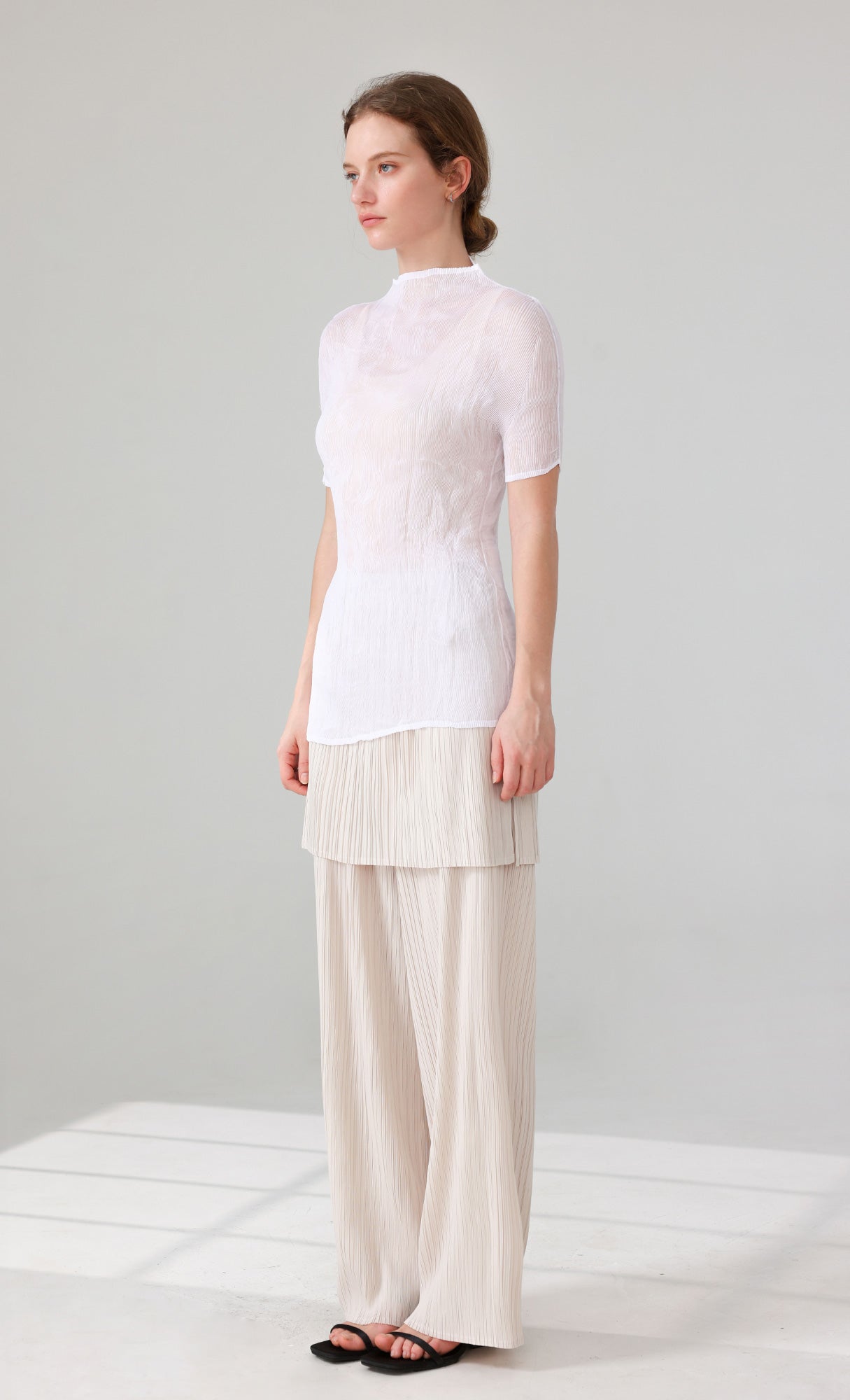 Roco crinkle pleated Top_white