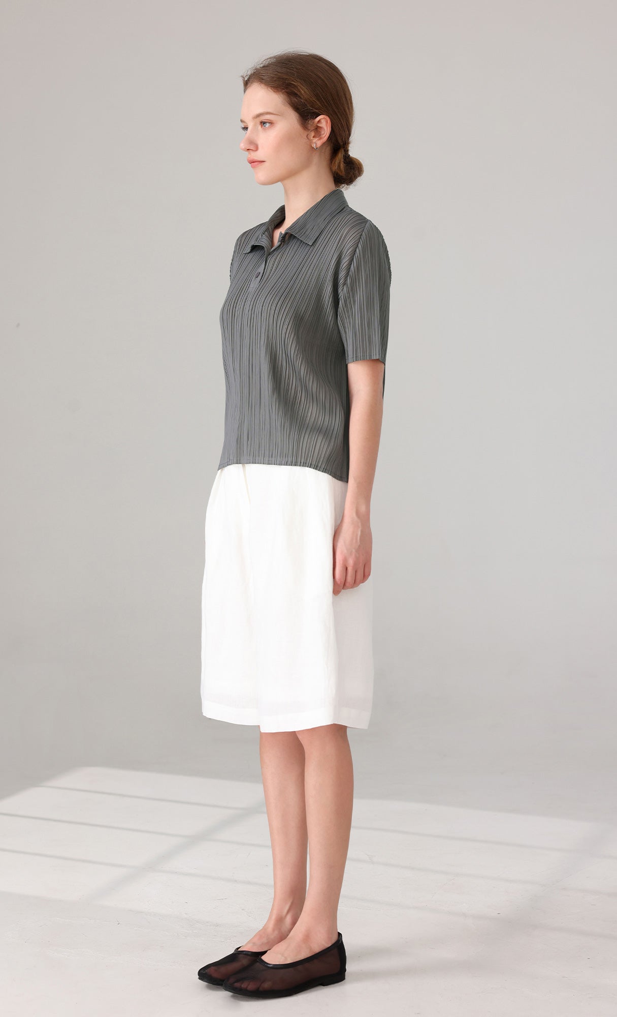 Essen Collard pleated Shirts_charcoal