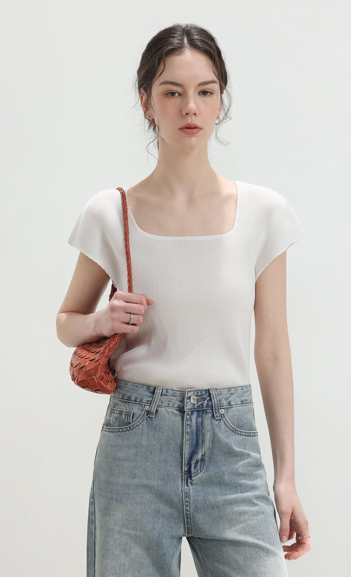 Nesia weaving shouler bag_camel