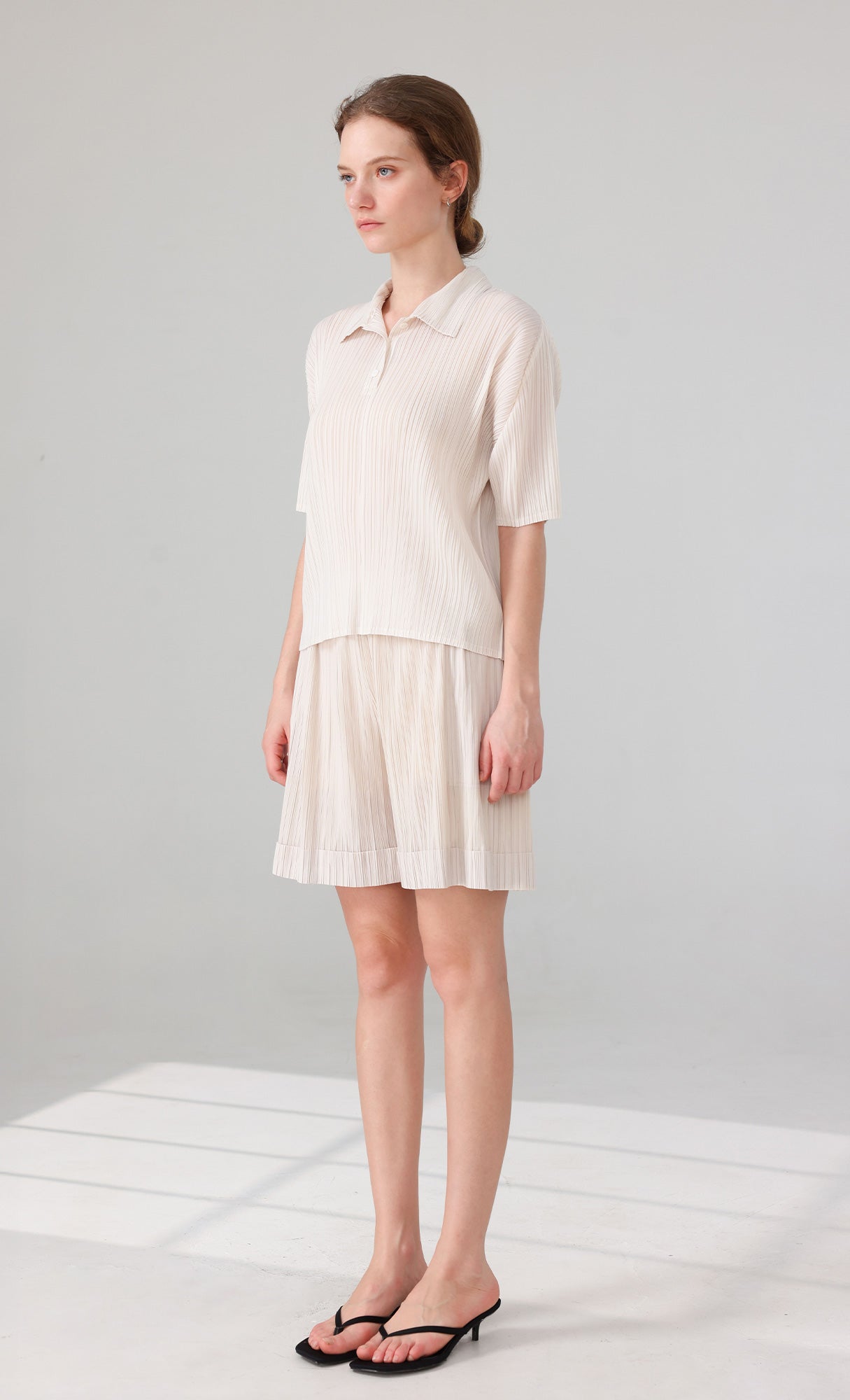 Essen Collard pleated Shirts_ivory