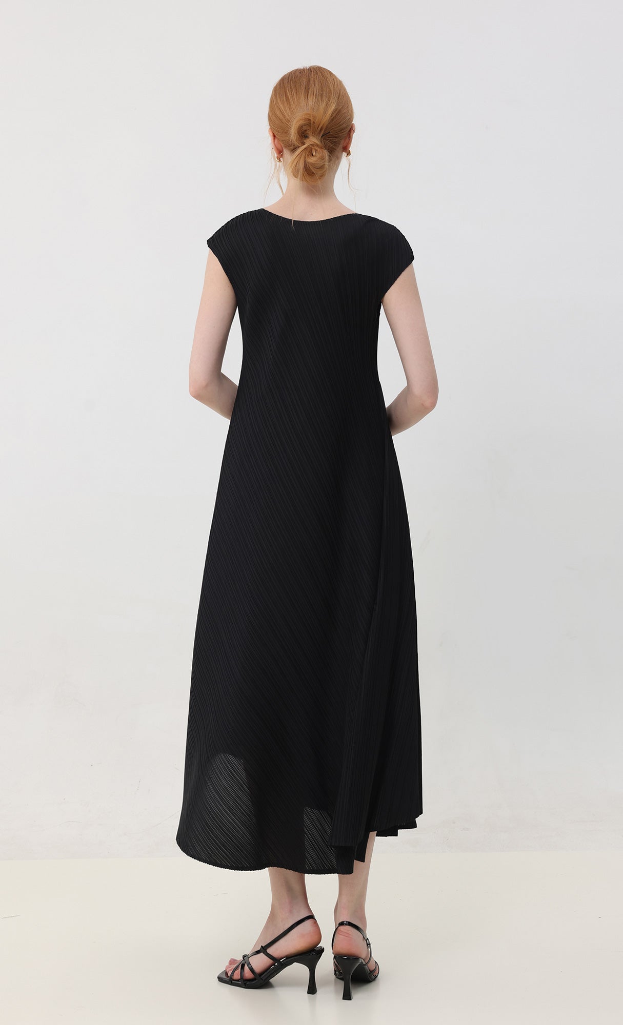 Rosy flare pleated dress_black