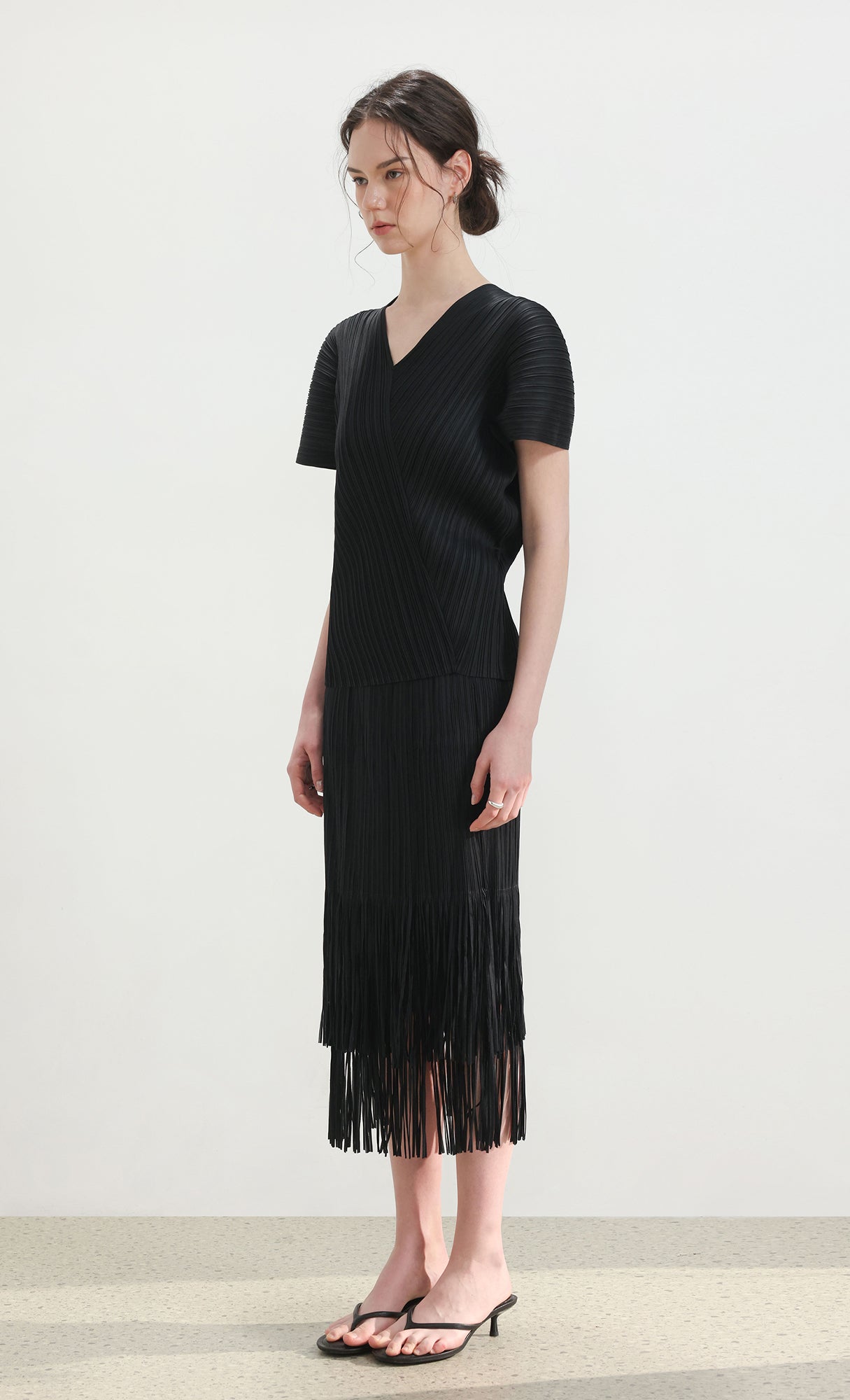 Joy pleated v-neck top_black