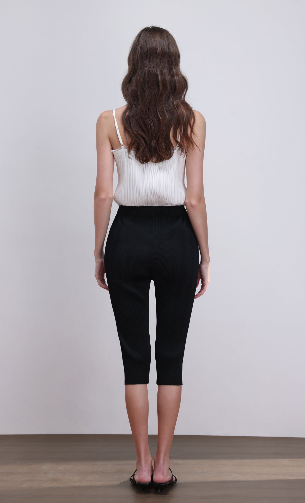 Pleated capri pants_black
