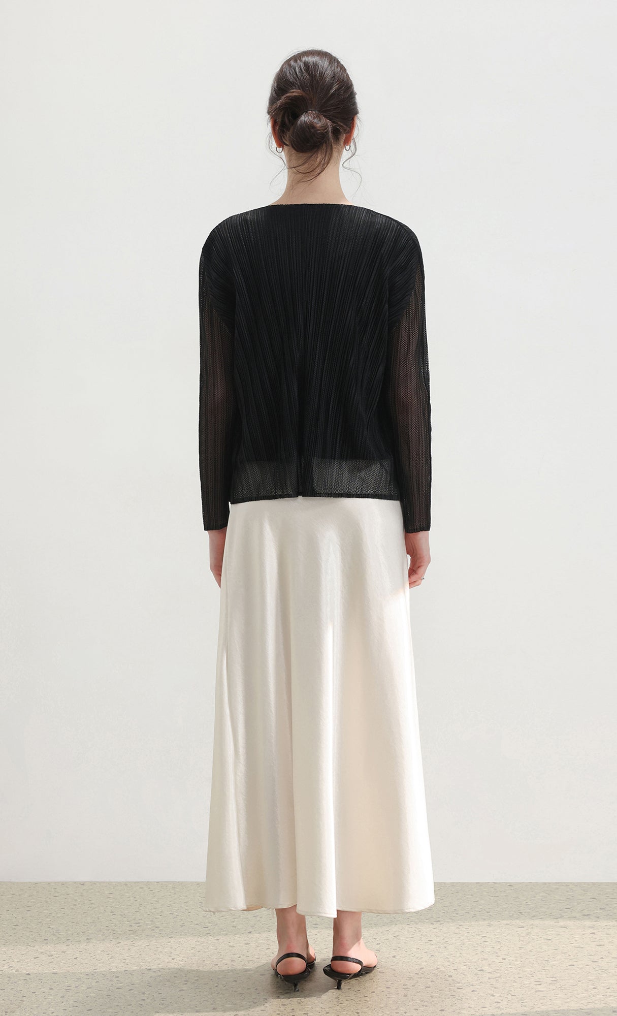 Airy pleated cardigan_black