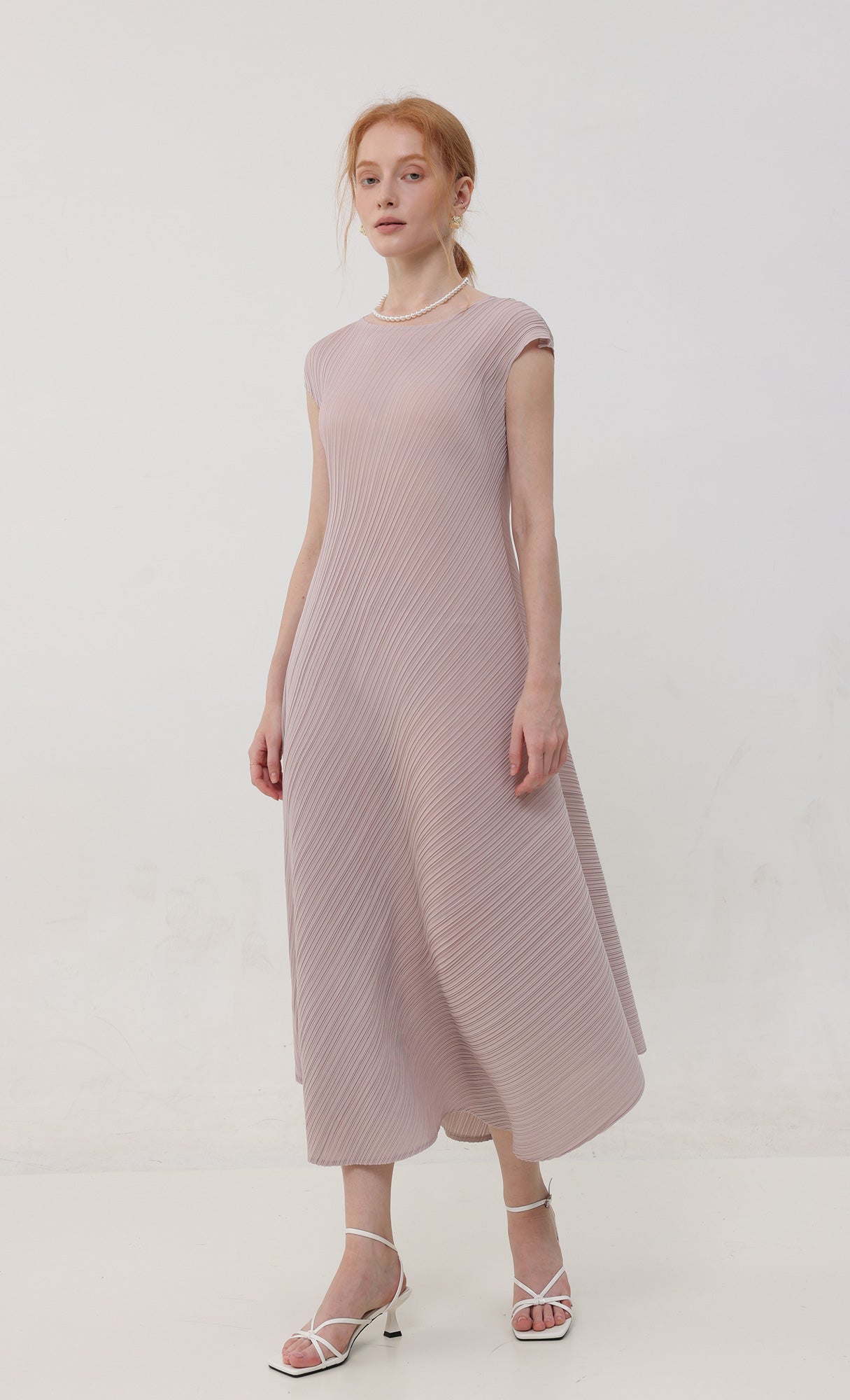 Rosy flare pleated dress_pinkbeige