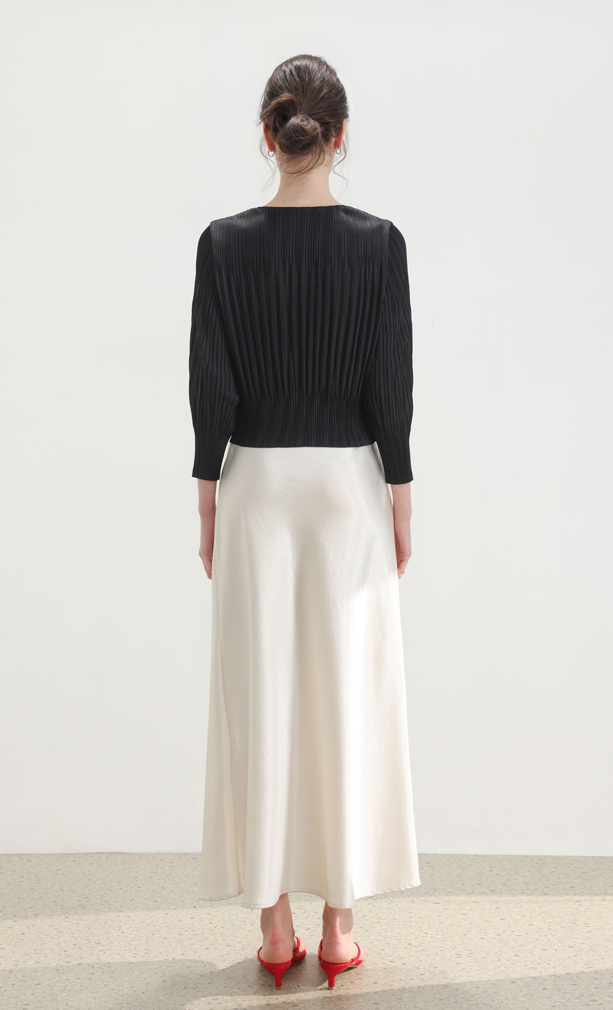 Leon pleated long-sleeve top_black