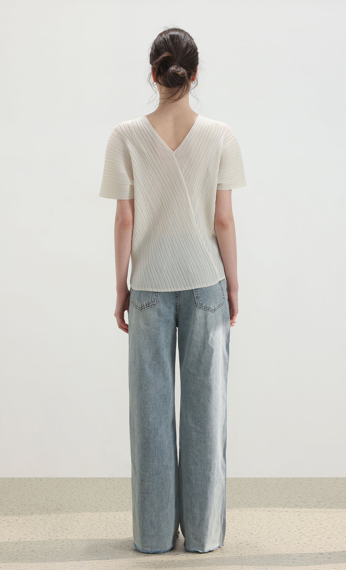 Joy pleated v-neck top_ivory