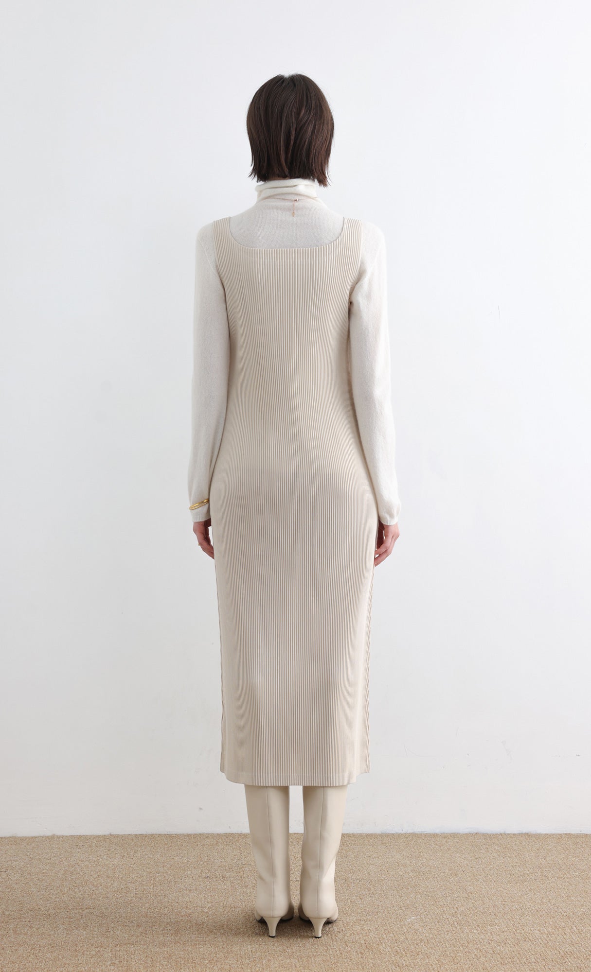 Soly Pleats Sleeveless Dress_Light-Beige