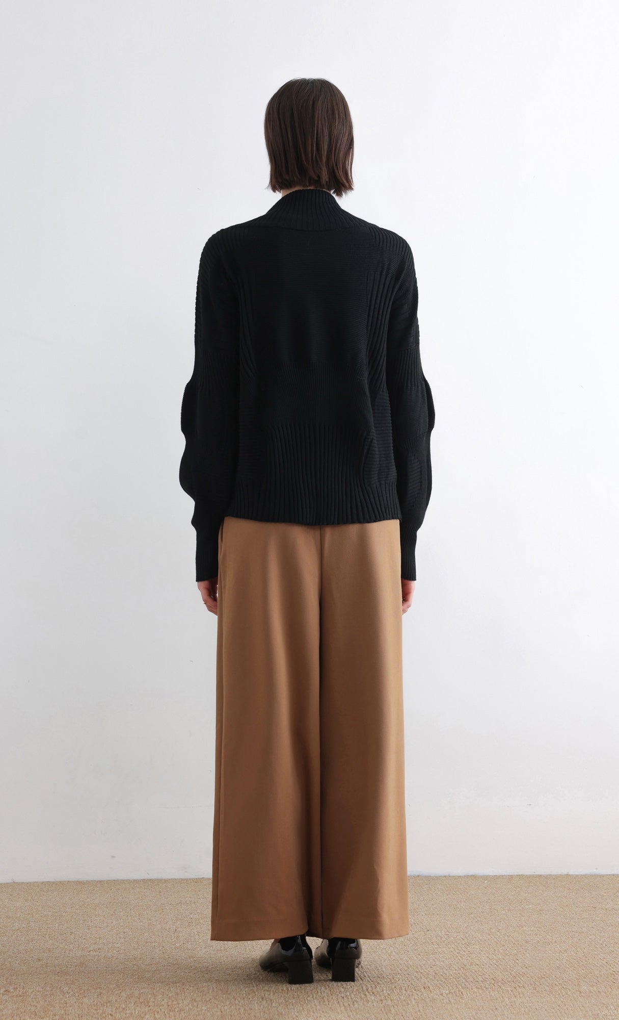 High Neck Knitted Pleated Zip-Up Cardigan_Black